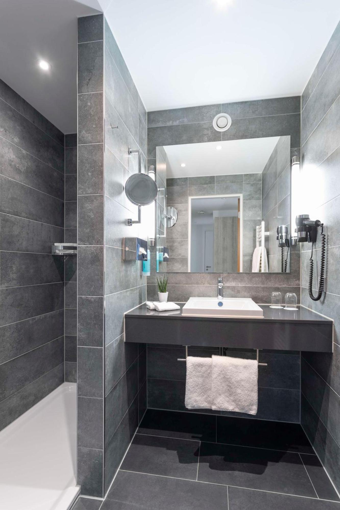 Best Western Hotel Am Europaplatz Königsbrunn Dış mekan fotoğraf