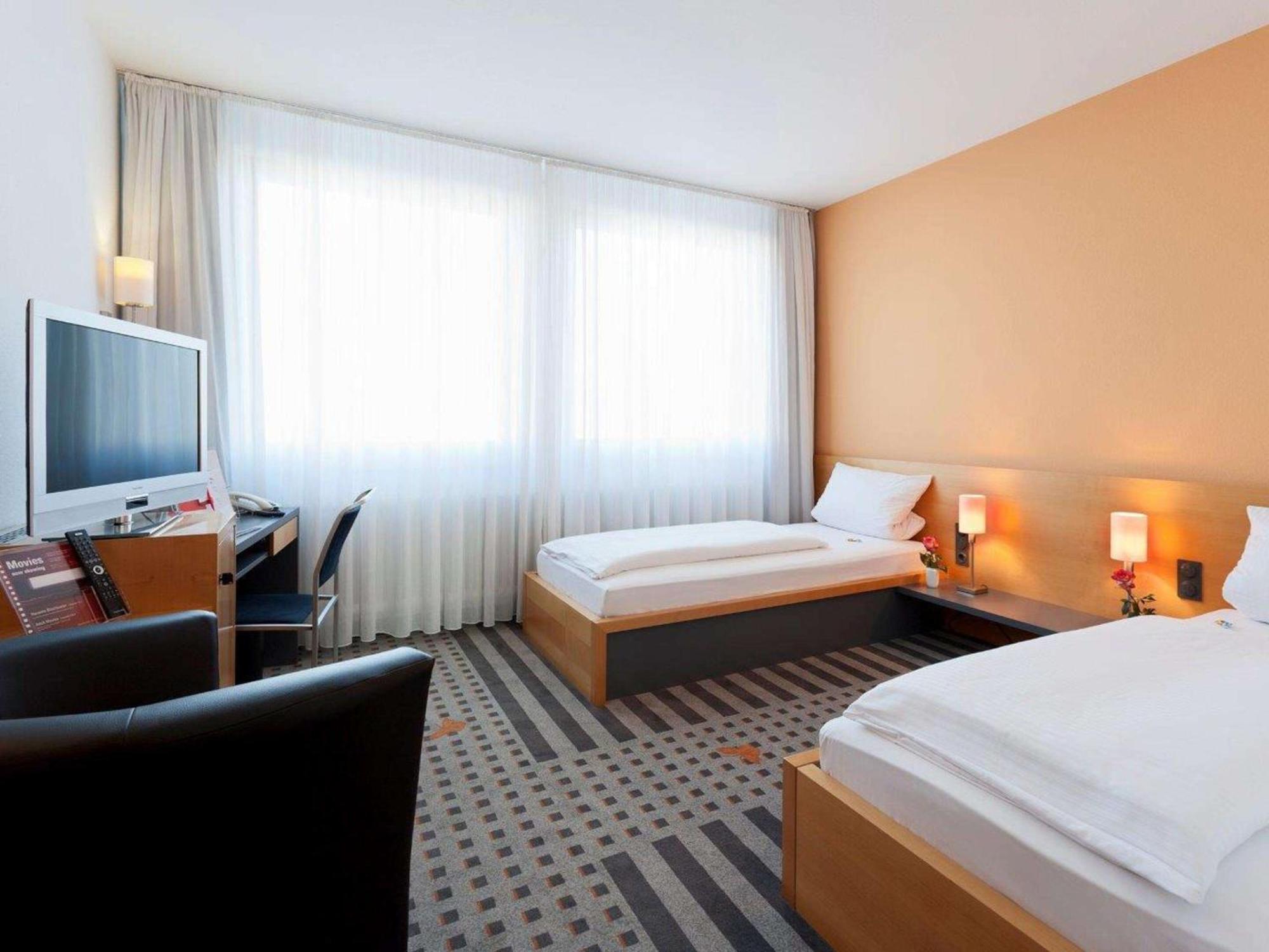 Best Western Hotel Am Europaplatz Königsbrunn Dış mekan fotoğraf