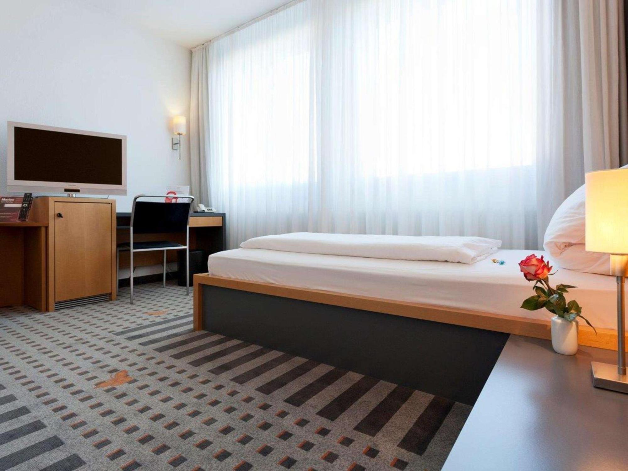 Best Western Hotel Am Europaplatz Königsbrunn Dış mekan fotoğraf
